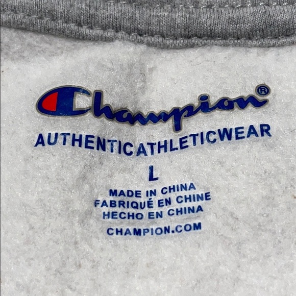 Champion Sweatshirt - Picture 3 of 6